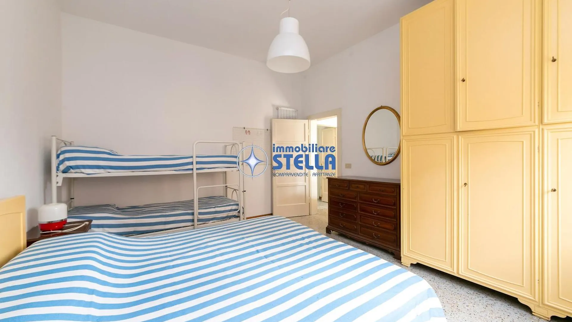 Condominio Dante Lido di Jesolo 0*,  İtalya